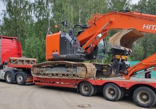 Straptautiskie lielgabarīta kravu pārvadājumi, traktortehnsikas pārvešana.